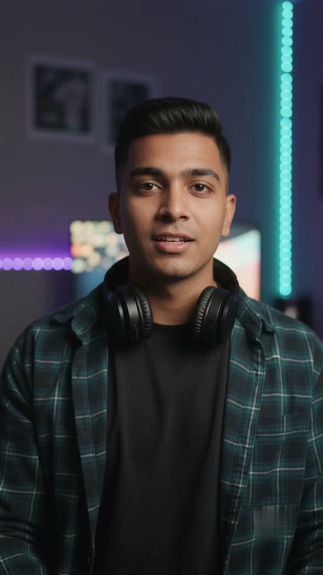 Aarav · Gamer — AI presenter, Hindi sample